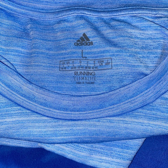 Features Adidas Rise UP N Run Longsleeve Tee W. (Worn: 2) - Picture 3 of 3